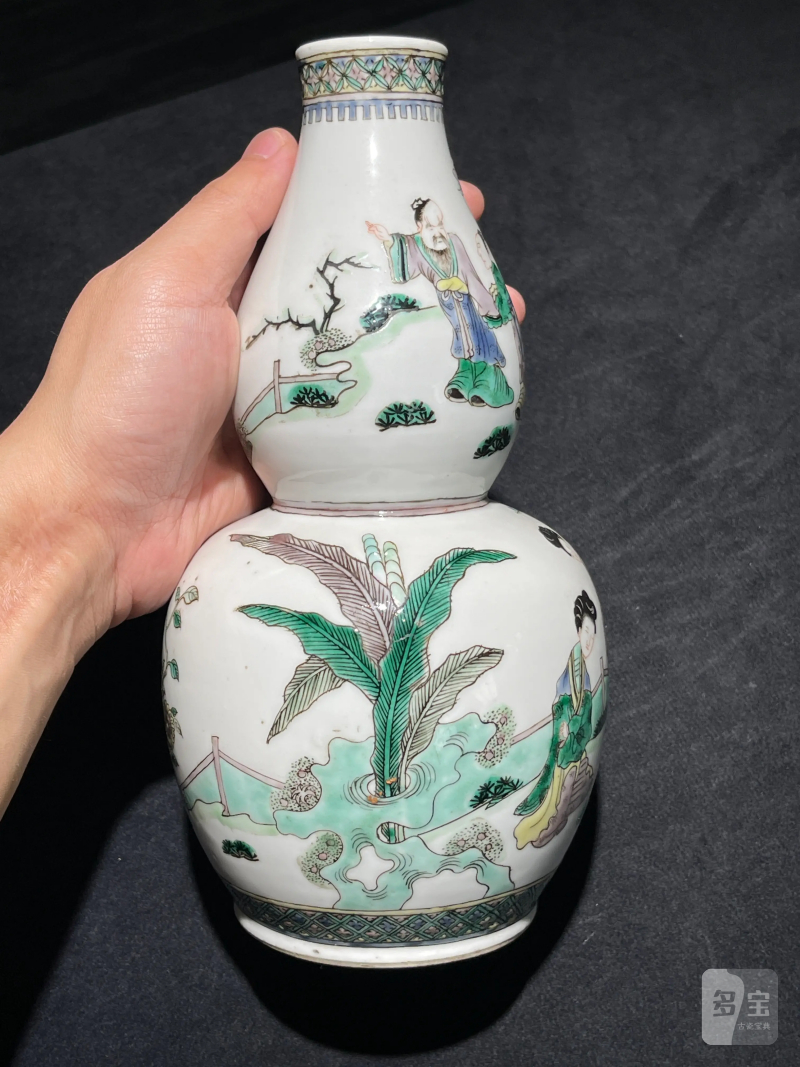 清晚期 五彩人物纹葫芦瓶一对 - 图3